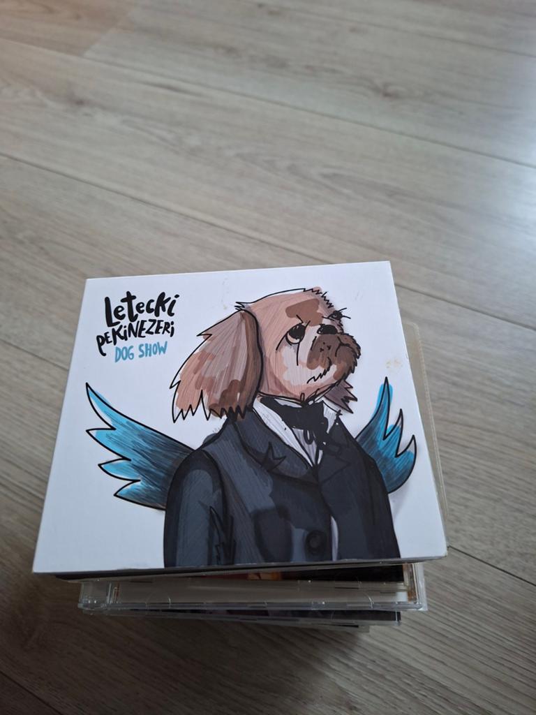 Letecki Pekinezeri - Dog Show, Ophalen of Verzenden, Zo goed als nieuw