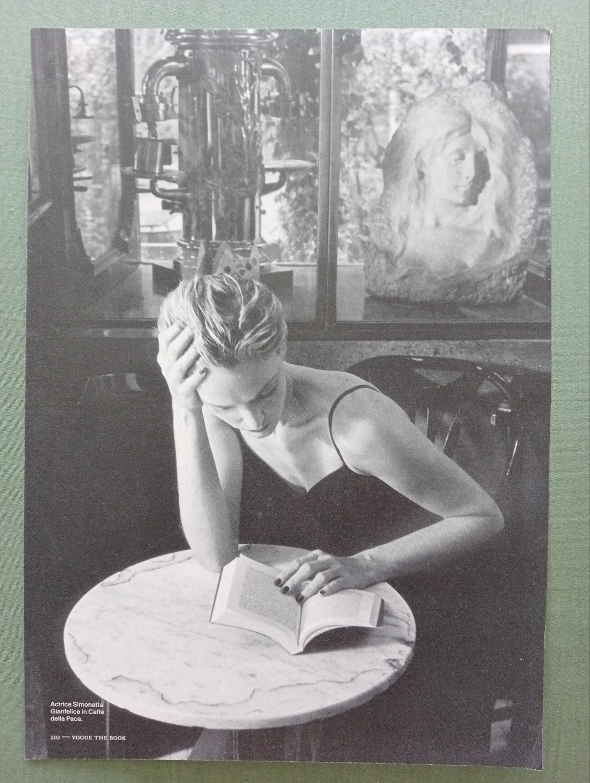 Simonetta Gianfelice Cafe della Pace print, Verzamelen, Ophalen of Verzenden, 1980 tot heden, Tijdschrift