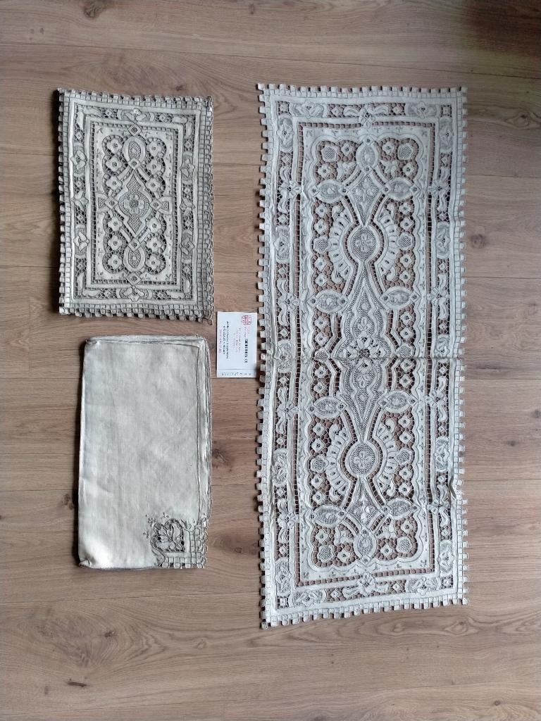 Antiek chinees tafel linnen/placemats met certificaat., Ophalen of Verzenden