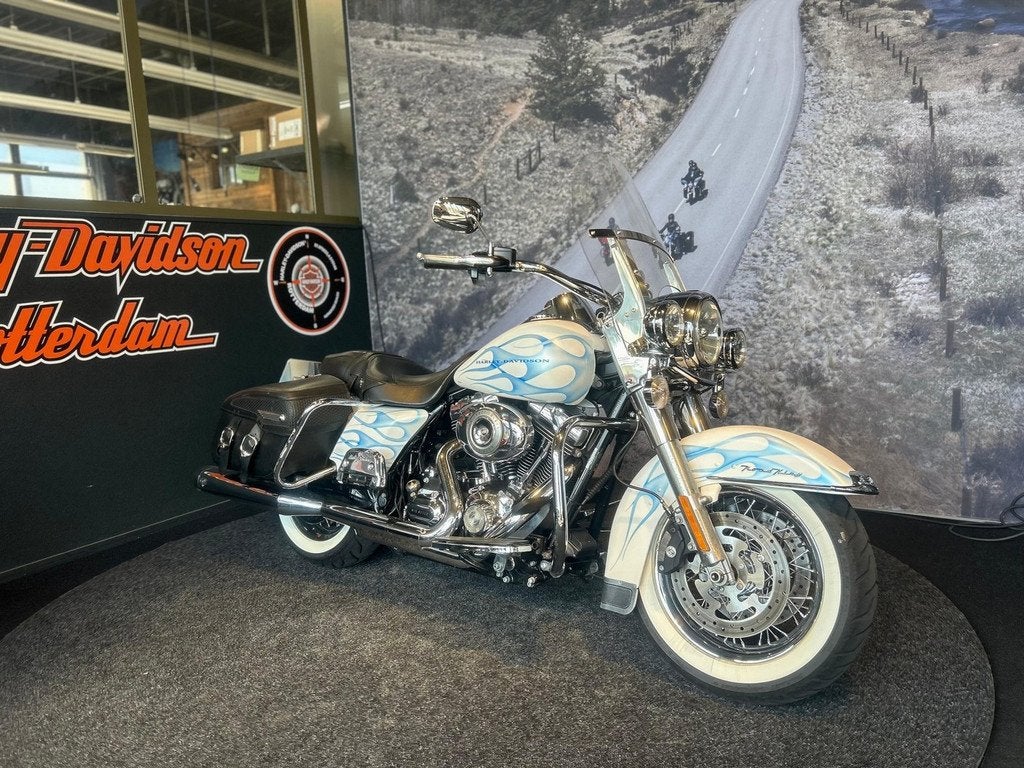 Harley-Davidson FLHRC Road King Classic (bj 2010), Motoren, Laan van Vredenoord 33
2289 DA  RIJSWIJK, NL, Bedrijf, Toermotor, Sales@harleydavidsonrotterdam.nl