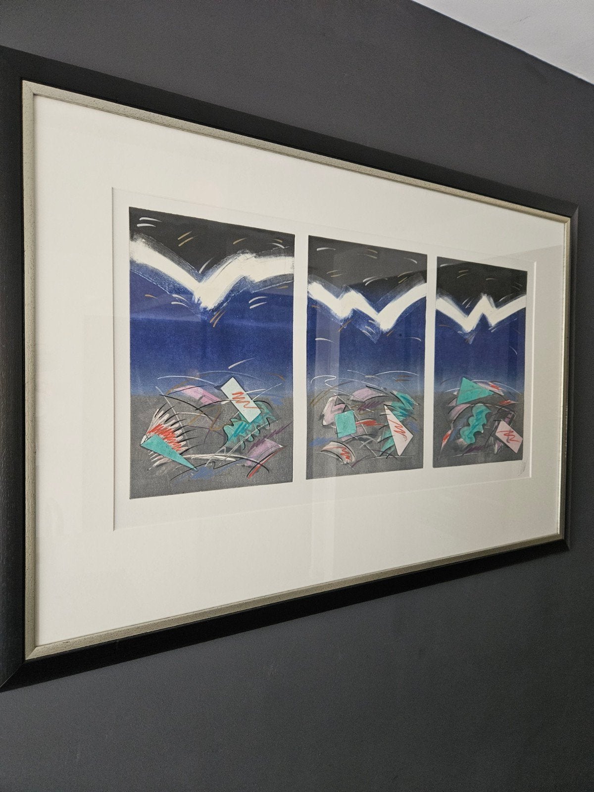 Prachtig Postmodern Drieluik in Lijst Handgesigneerd, Antiek en Kunst, Kunst | Litho's en Zeefdrukken, Ophalen