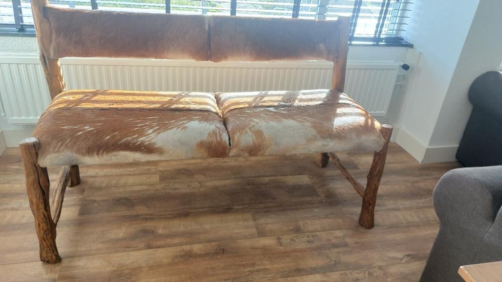 Uniek Vinted bankje met echte huid bekleding, Ophalen, Gebruikt, Minder dan 75 cm, Tweepersoons