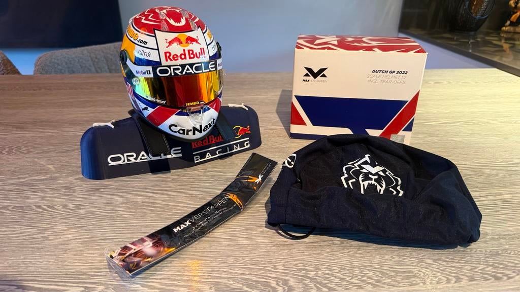 Max Verstappen helm 1:2 met borstbeeld Zandvoort 2022, Ophalen of Verzenden, Nieuw, Formule 1