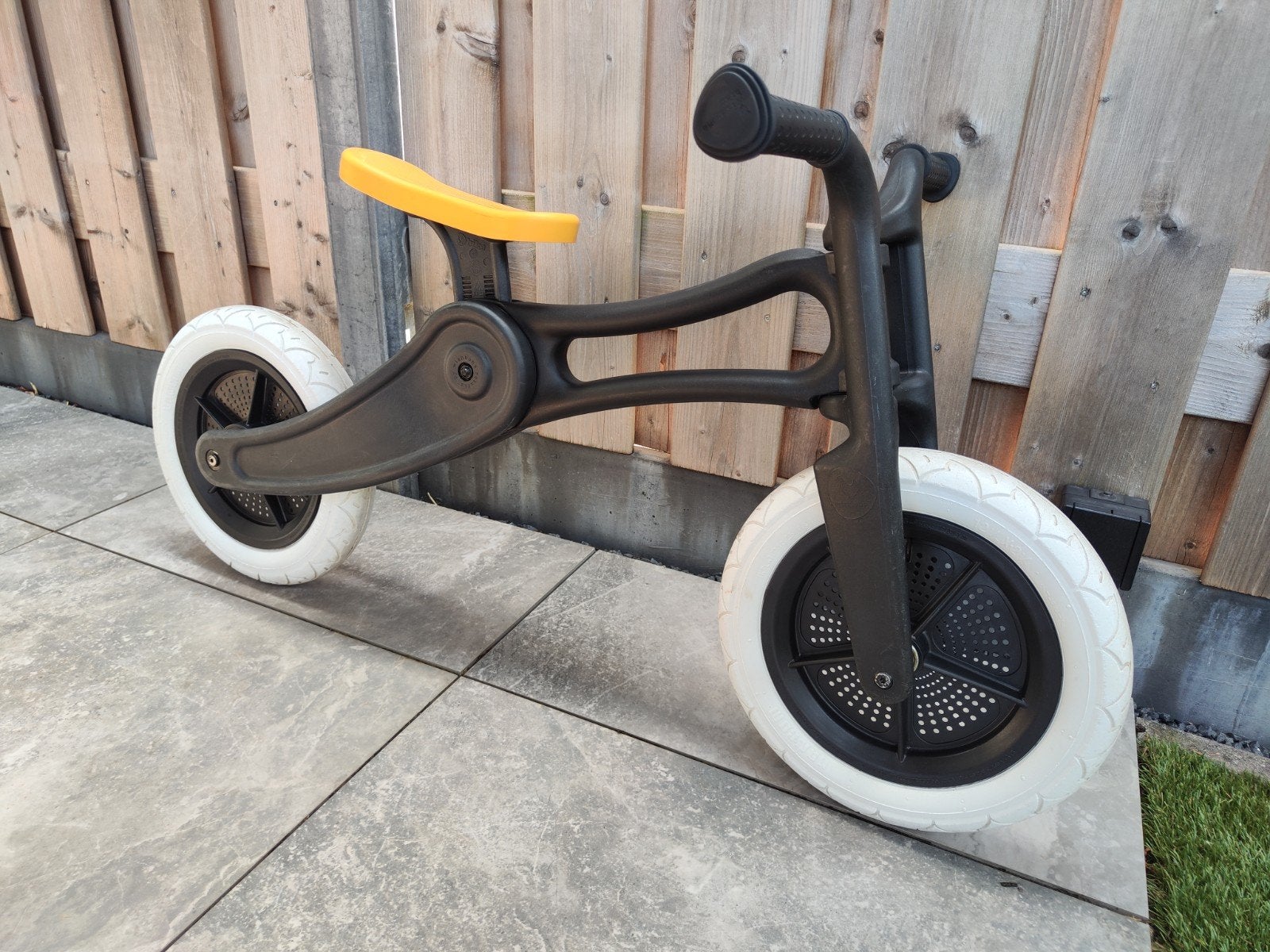 Wishbone Bike 3-in-1 Loopfiets – Meegroei Driewieler, Fietsen en Brommers, Fietsen | Kinderfietsjes, Ophalen of Verzenden, Gebruikt