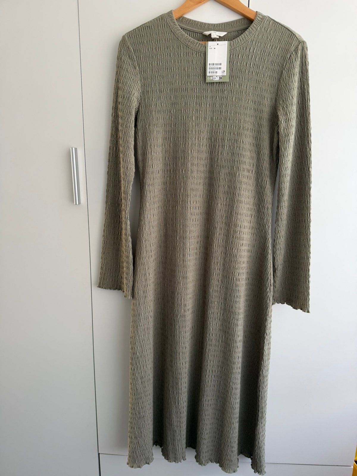 Nieuw dames h&m lange kaki groen maxi jurk M 38 dress, Maat 38/40 (M), Verzenden, Nieuw, Onder de knie