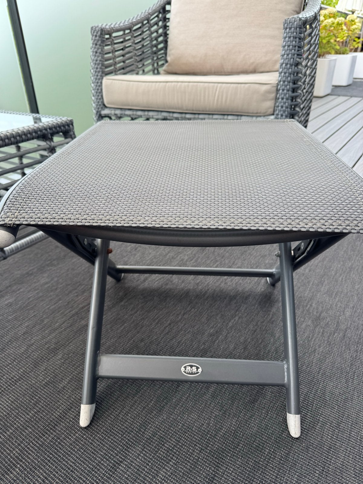 Voetenbankje / Hocker voor buiten - Grijs R&S Design, Ophalen, Zo goed als nieuw, Metaal, Inklapbaar