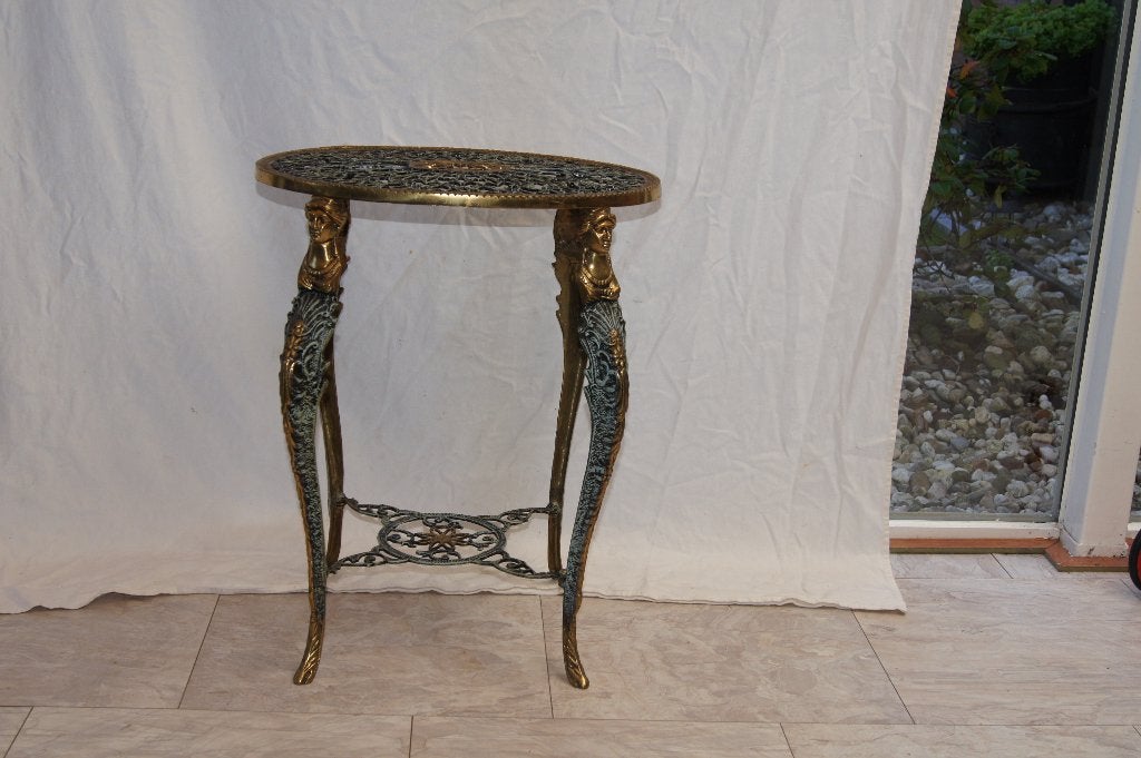 Antieke bijzettafel met bronzen details, Minder dan 55 cm, Gebruikt, Metaal of Aluminium, Antiek, Barok