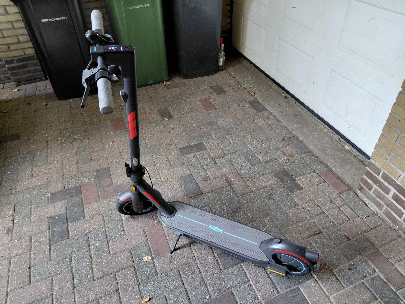 Te koop Segway Ninebot g30 max Kickscooter, Ophalen of Verzenden, Zo goed als nieuw, Elektrische step (E-scooter)