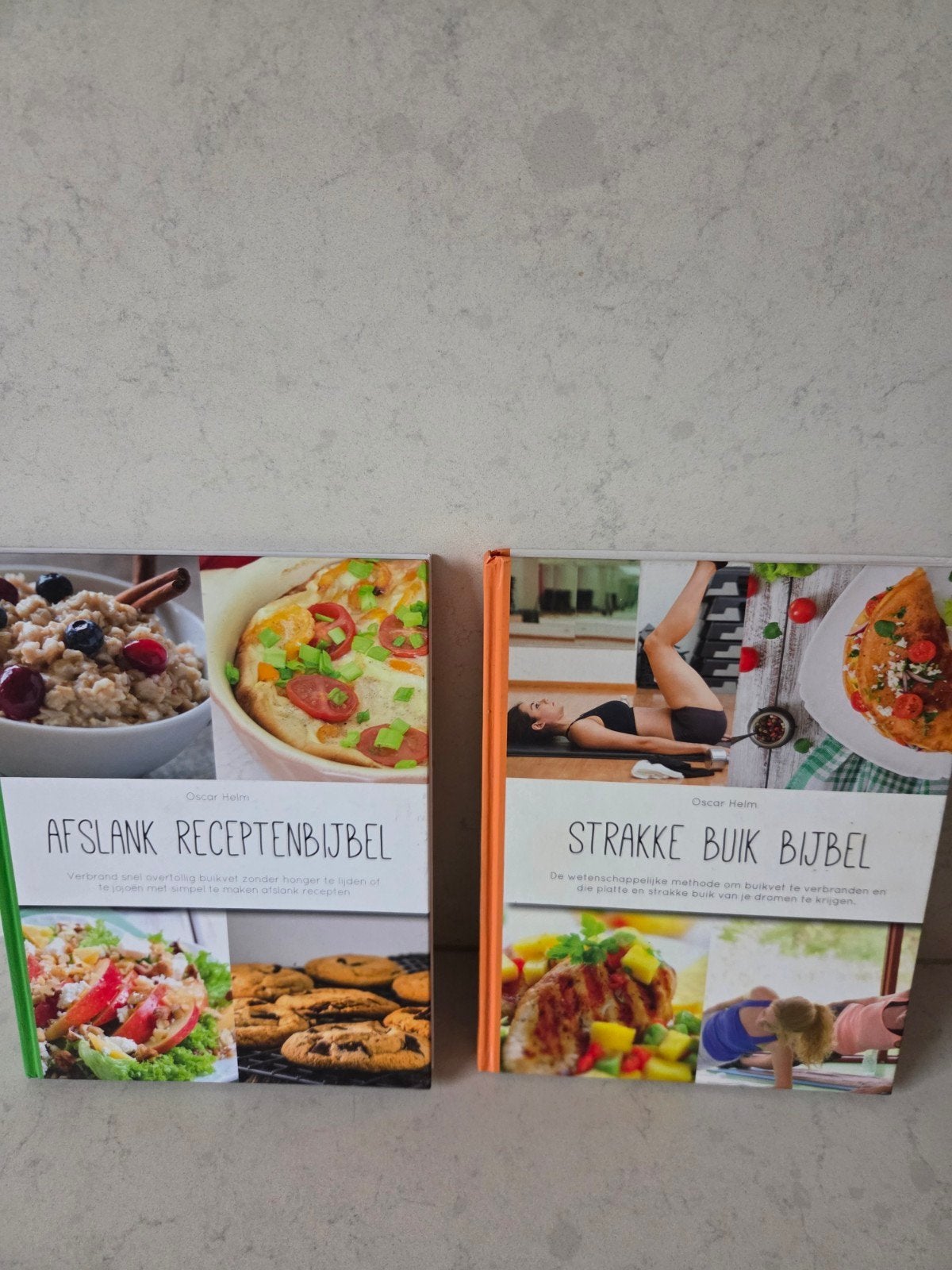 2x Oscar Helm - Afslank Receptenbijbel + Strakke buik bijbel, Boeken, Gezondheid, Dieet en Voeding, Ophalen of Verzenden, Zo goed als nieuw