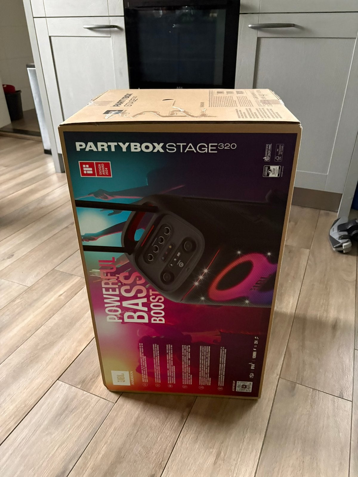 Nieuwe JBL 320 partybox, Ophalen, Zo goed als nieuw