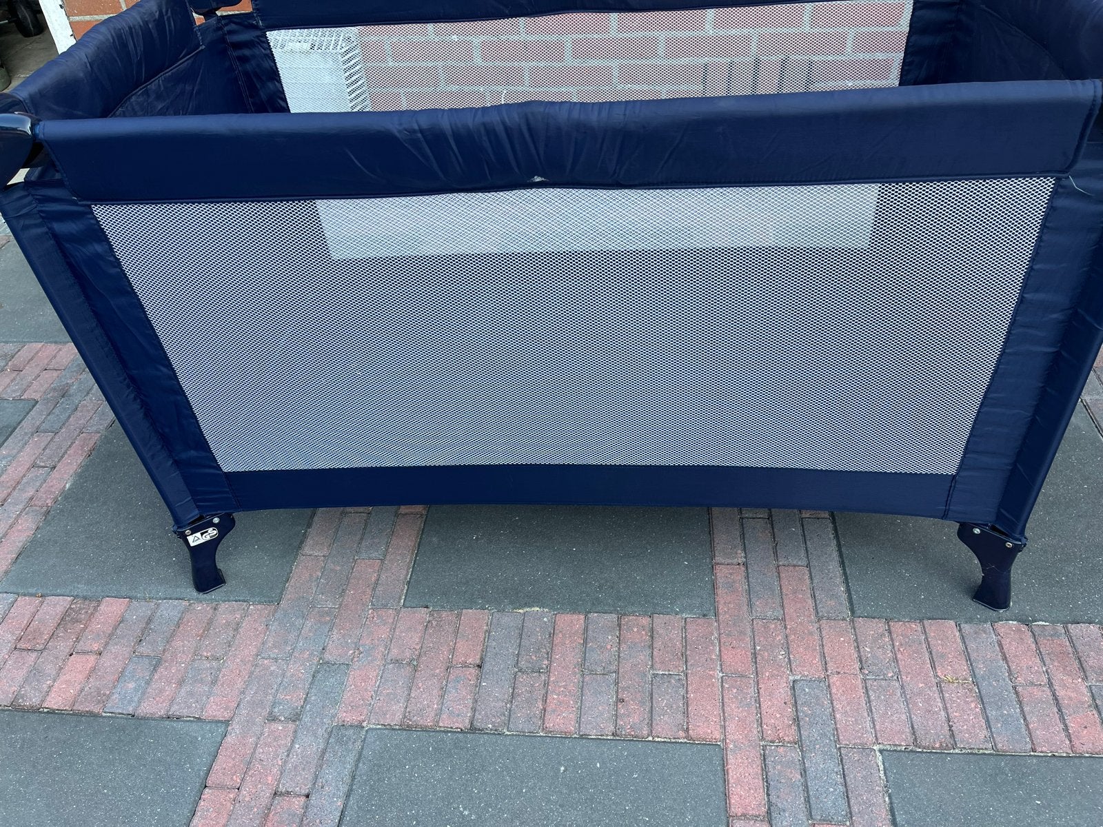 Handig opvouwbaar reisbedje, donkerblauw, Ophalen, Gebruikt, Reisbedje