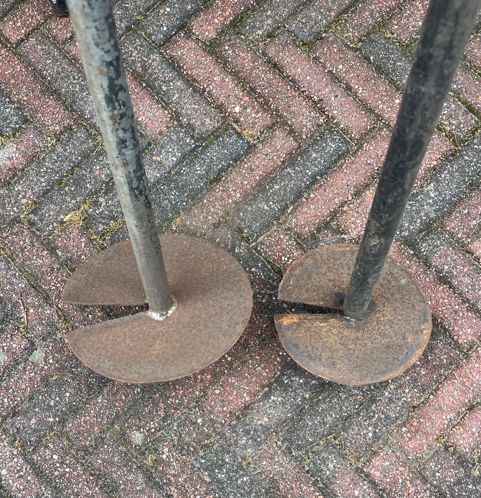 2 grote grondboren diameter 22 en 18cm., Ophalen, Gebruikt