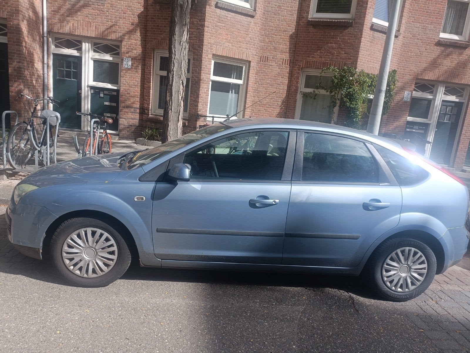 Ford Focus 1.6 74KW 5D AUT 2006 Blauw, Ophalen