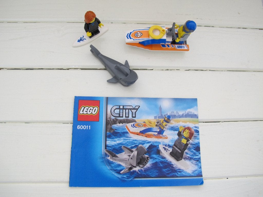 Lego City 60011 Surfer redding + 7736 Coast guard quad
