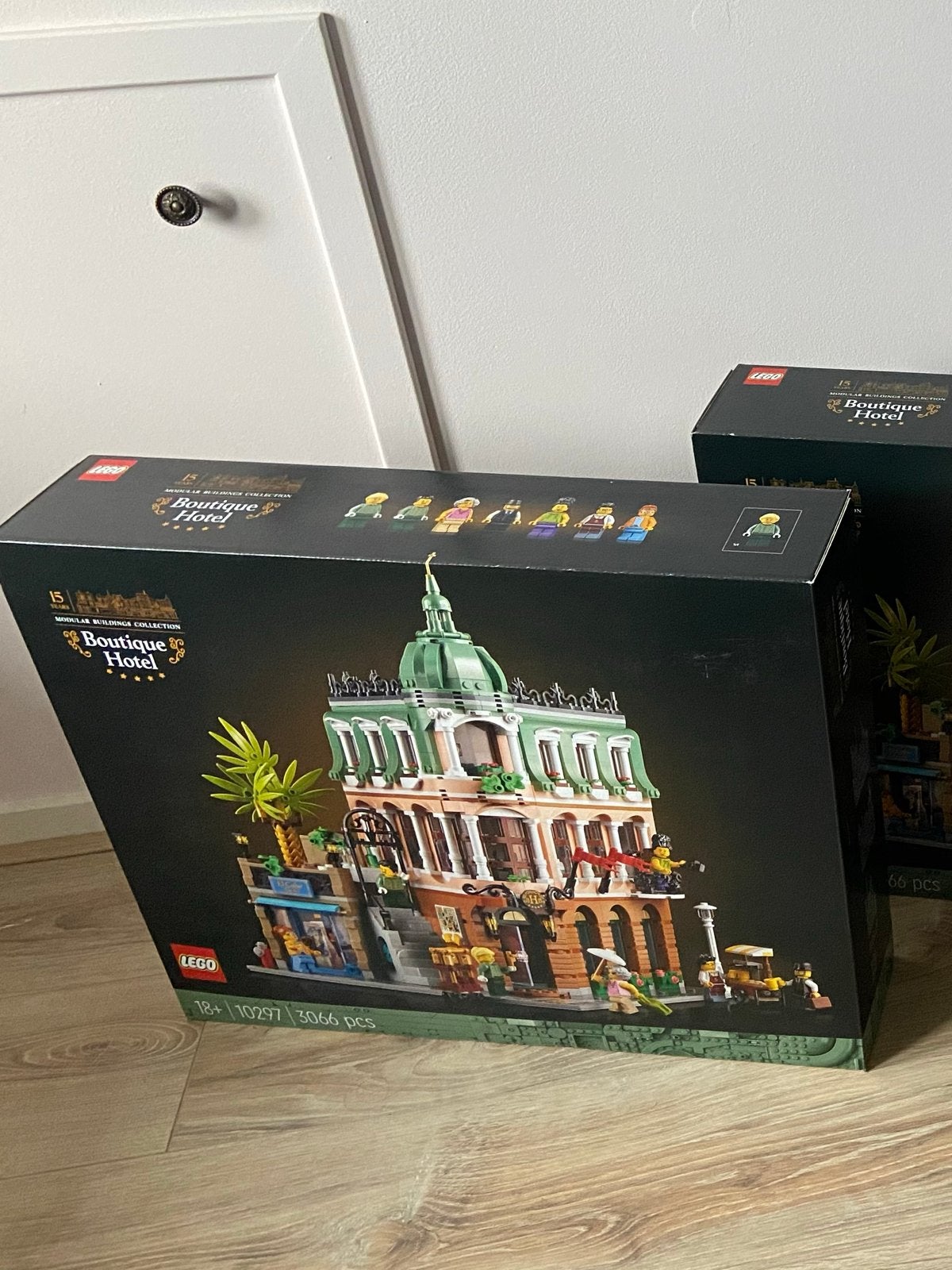 Lego 10297 Boetiekhotel - Nieuw in doos, Kinderen en Baby's, Speelgoed | Duplo en Lego, Nieuw, Lego, Complete set, Compleet, Inclusief doos