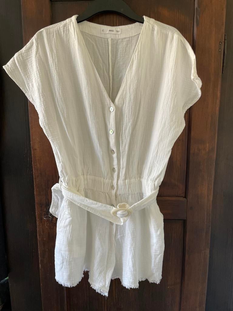 Wit mousseline jumpsuit/playsuit van Mango maat M, Kleding | Dames, Jumpsuits, Ophalen of Verzenden, Zo goed als nieuw, Maat 38/40 (M)