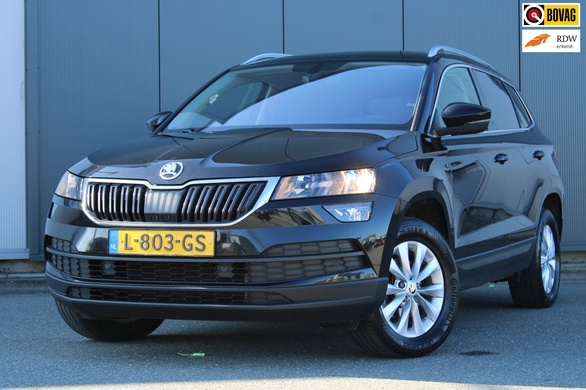 Skoda Karoq 1.5 TSI ACT Business Edition Automaat, Navigatie, Auto's, Stof, 4 cilinders, 150 pk, Zwart