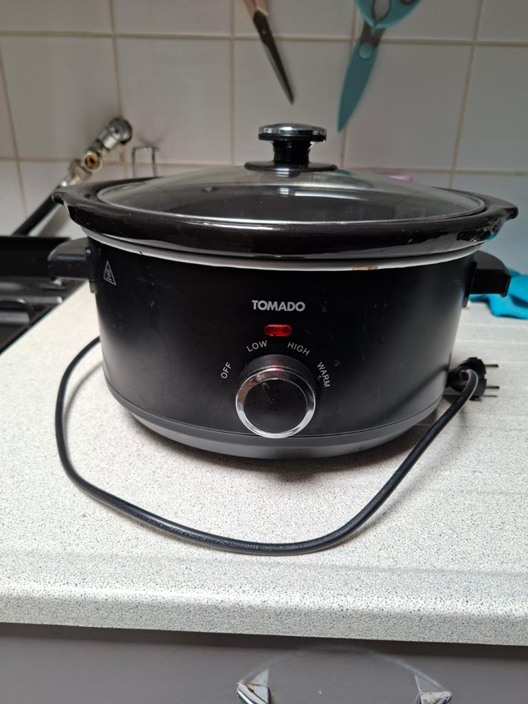 TOMADO SLOWCOOKER 3.5L, Witgoed en Apparatuur, Slowcookers, Ophalen, Zo goed als nieuw