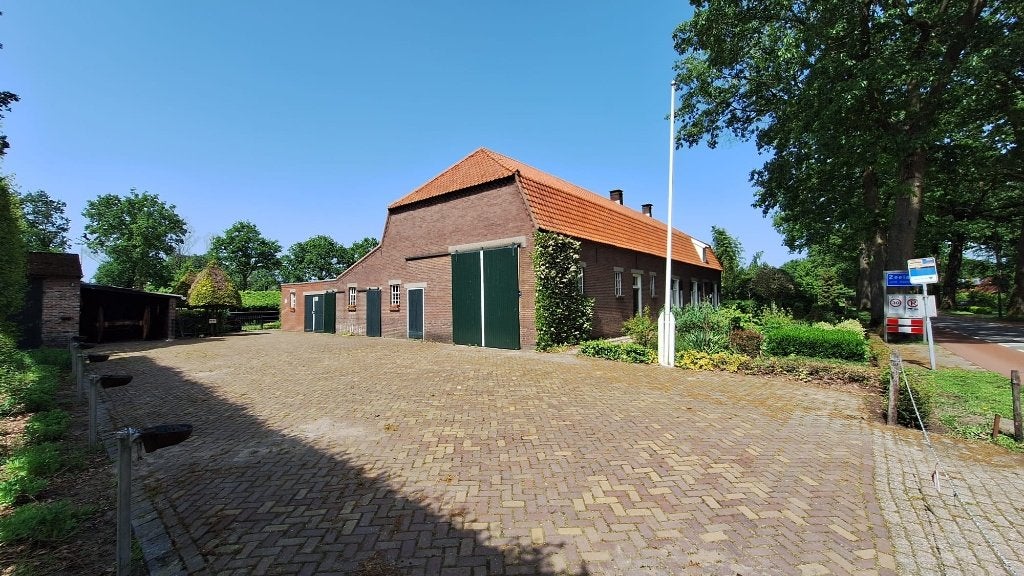 te huur, opslag en/of praktijk ruimte (evt. aan huis), Ophalen