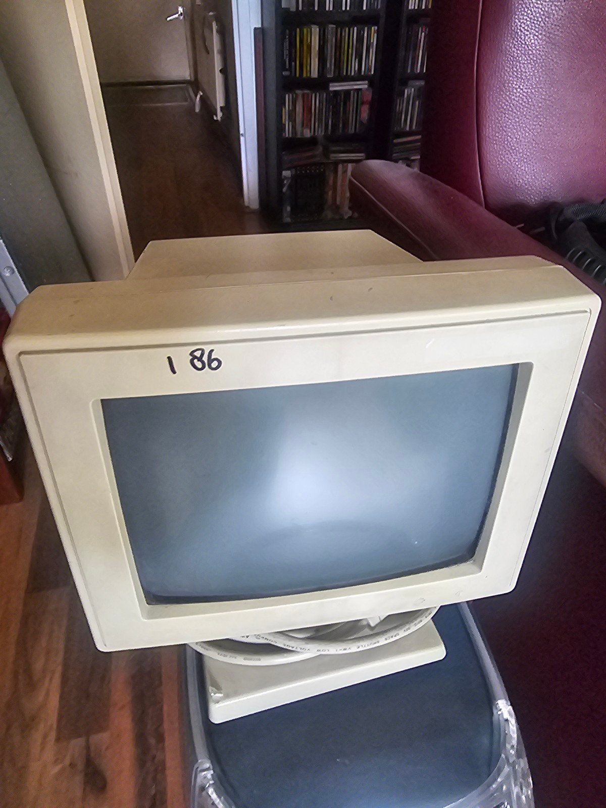 Vintage KFC MA-0933 9" CRT Monitor, Computers en Software, Vintage Computers, Ophalen, KFC