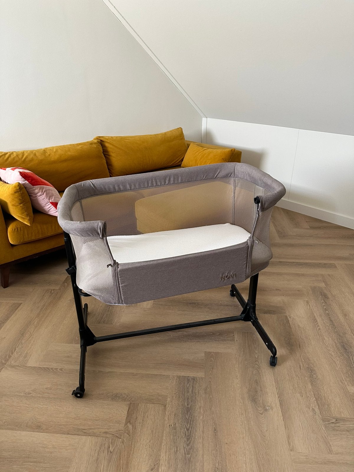 Co-sleeper Novi at home Kyra air + hazel melange (beige), Ophalen, Gebruikt, Wieg