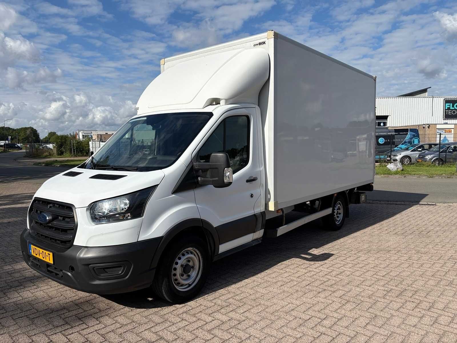 Ford - Transit - 350 2.0 TDCI L3H1 Am - VDV-01-T, Gebruikt, Euro 6, 2500 kg, Origineel Nederlands