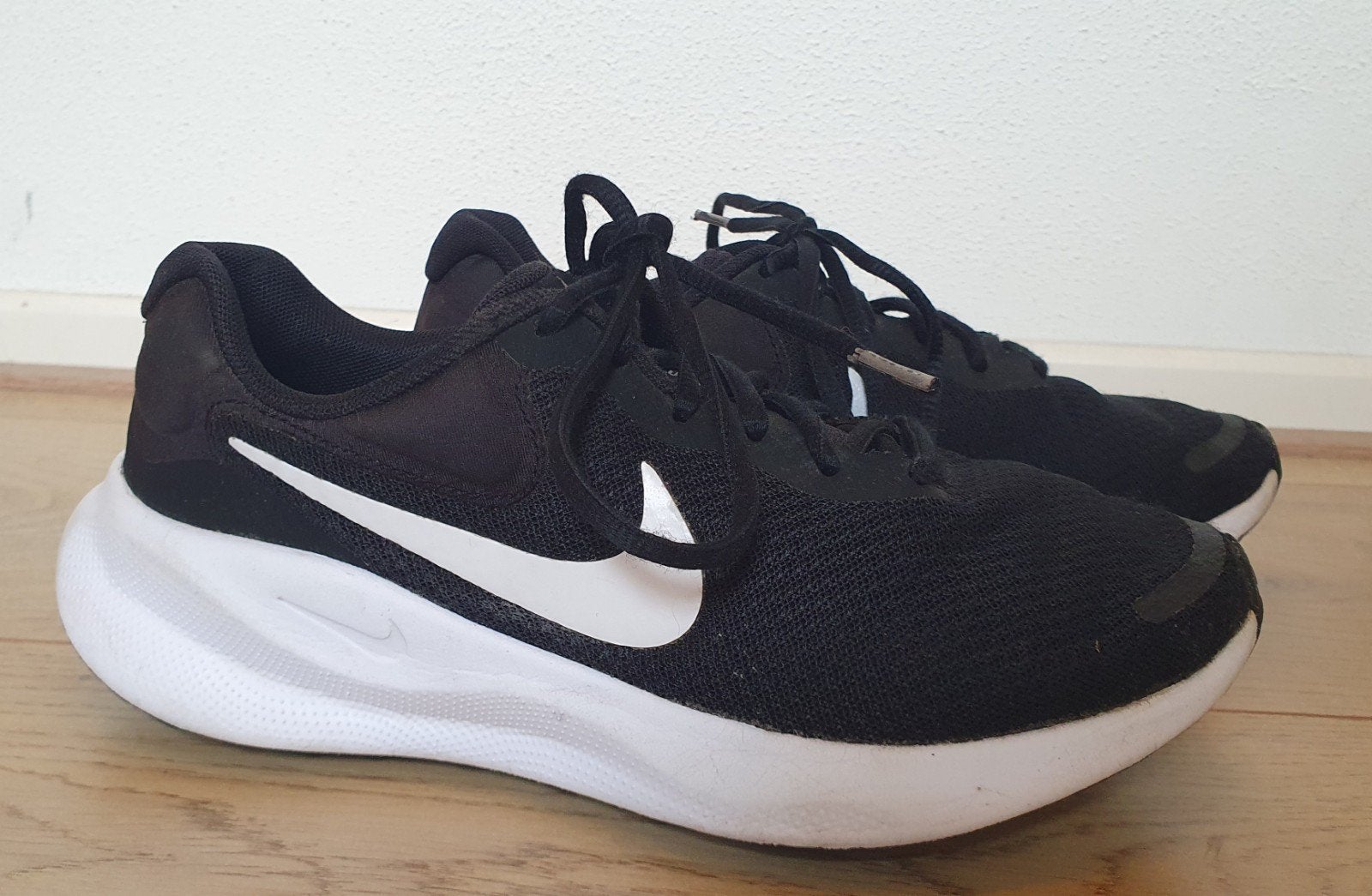 Nike Revolution 6 hardloopschoenen maat 36.5, Gebruikt, Ophalen of Verzenden, Nike, Jongen of Meisje