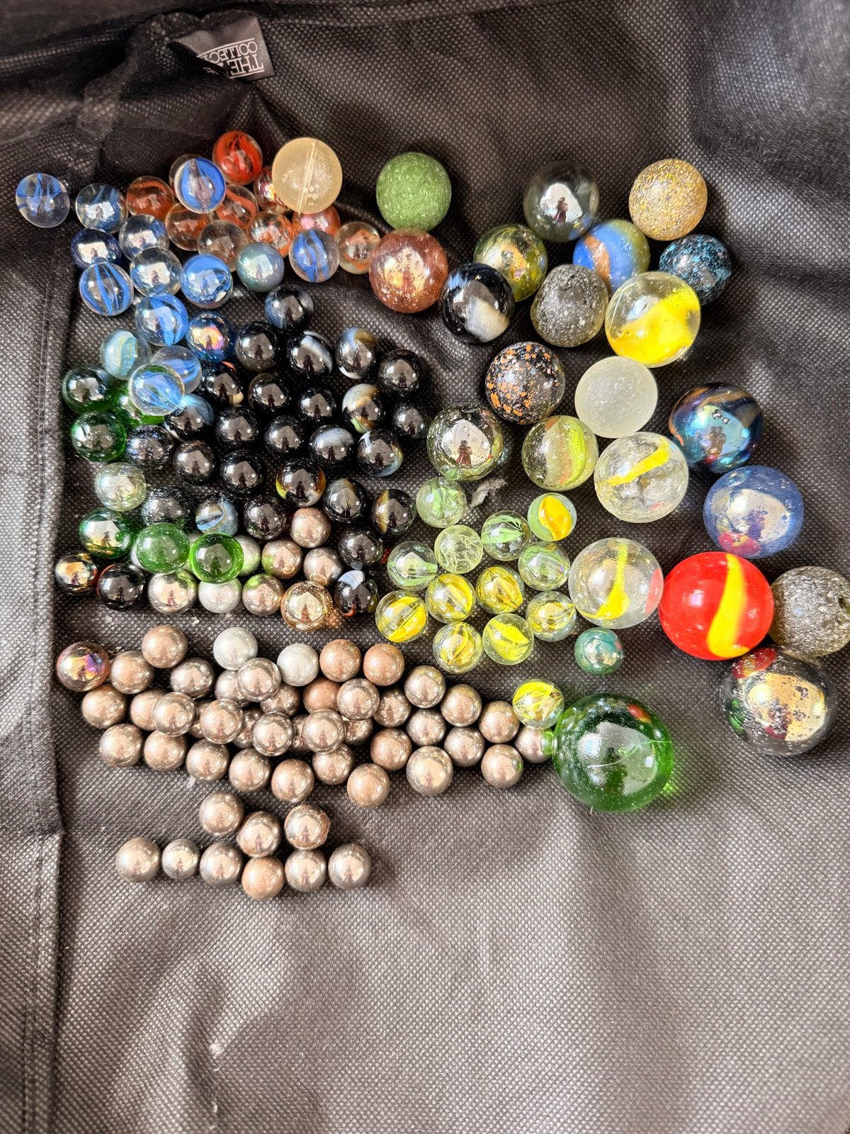 Grote collectie knikkers: 117 stuks in diverse maten en kleu, Ophalen of Verzenden, Gebruikt, Jongen of Meisje