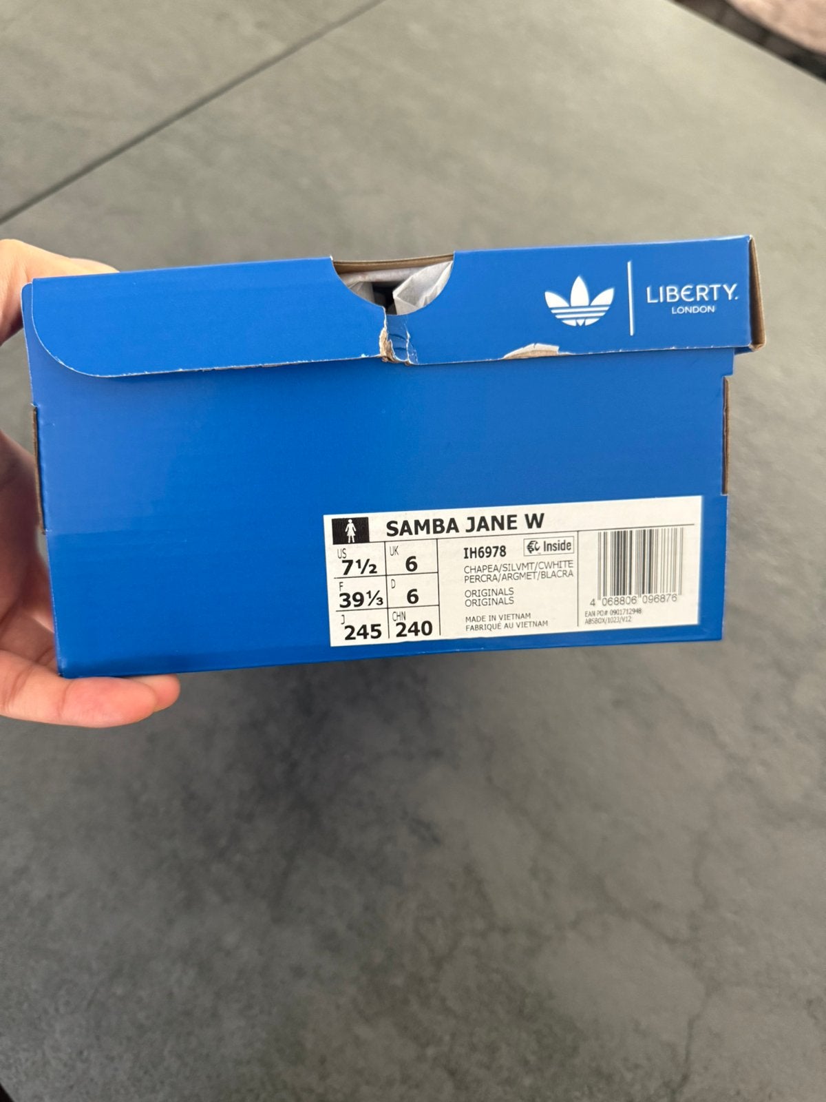 Schoenen, Wit, Nieuw, Ophalen of Verzenden, Sneakers of Gympen