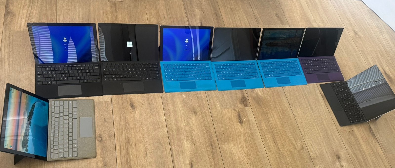 8x Microsoft Surface Pro7 Cor i5/8gbRam/256gb 10th Generatie, Computers en Software, Windows Laptops, 2 tot 3 Ghz, Qwerty, 8 GB