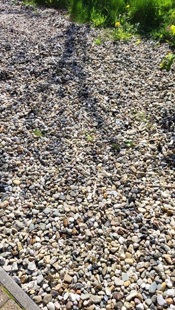 Gratis af te halen: Grind voor tuin of oprit., Tuin en Terras, Grind, Keien en Split, Ophalen, Gebruikt, Grijs, Grind