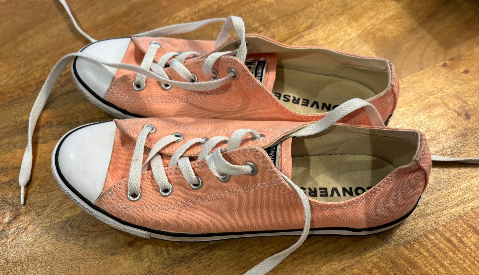 Lage Converse Allstars maat 40,5 UK6,5, zalmroze, Ophalen of Verzenden, Zo goed als nieuw, Roze, Sneakers of Gympen