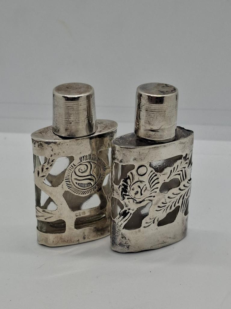 Antieke Zilveren Parfumflesjes - Set van 2, Antiek en Kunst, Ophalen of Verzenden, Zilver