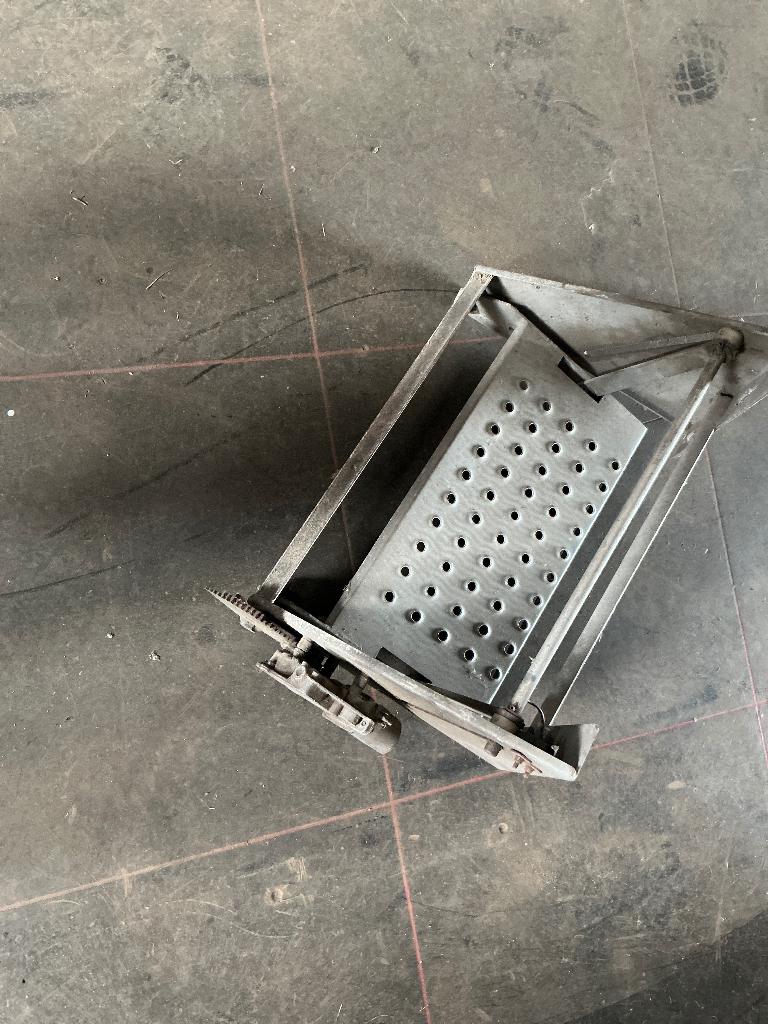 Elektrische camper trap, Caravans en Kamperen, Particulier, Integraal, Hymer