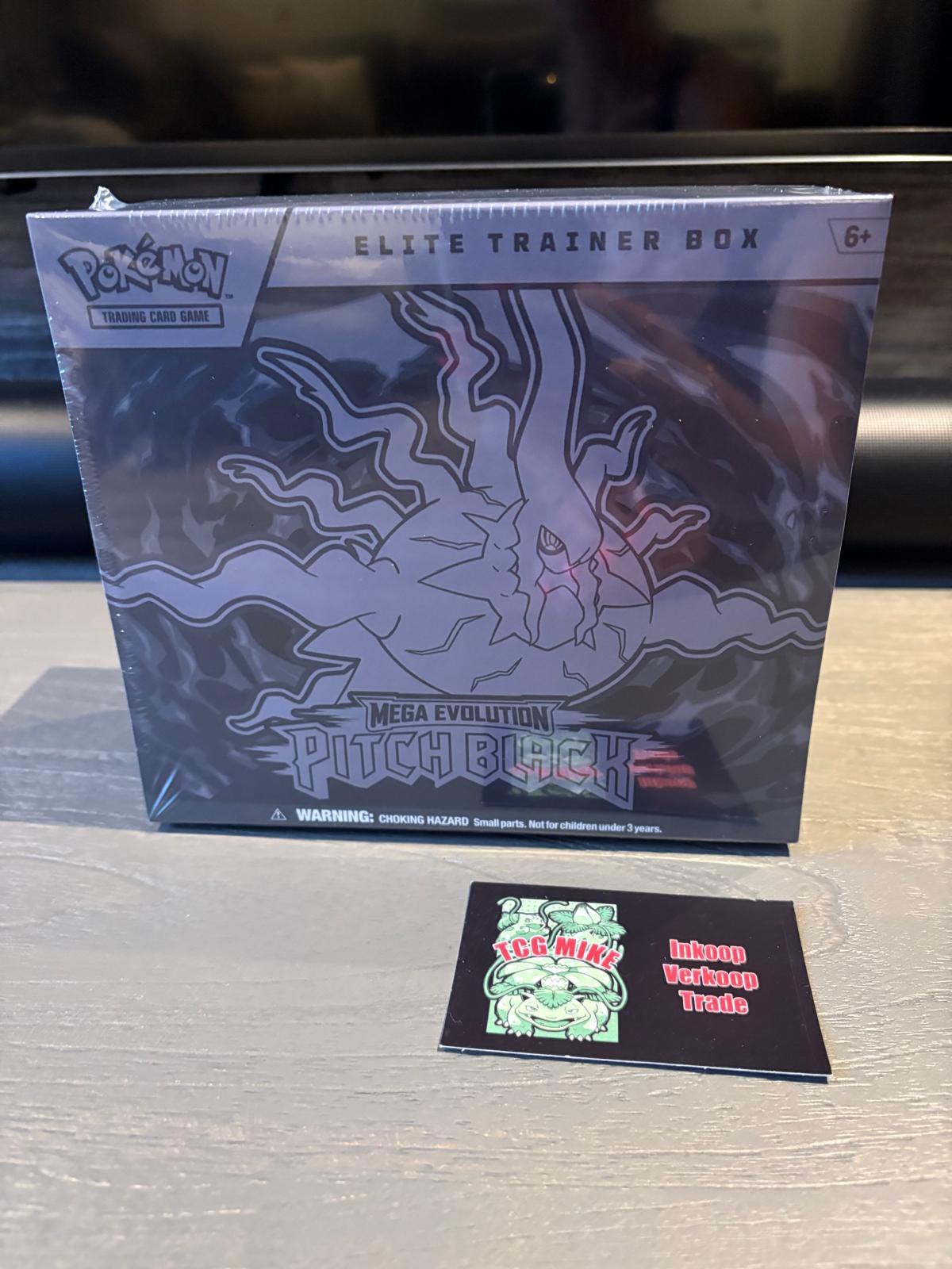 Pitch Black etb en cases vanaf vandaag!!!!, Hobby en Vrije tijd, Verzamelkaartspellen | Pokémon, Ophalen of Verzenden, Nieuw