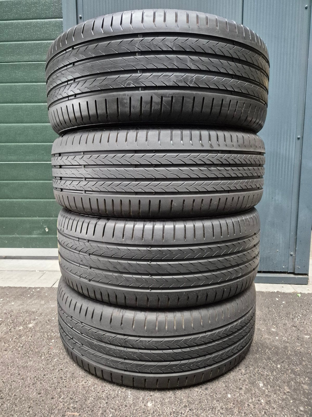 4x 255 45 20 Continental EcoContact zomerbanden als nieuw, Auto-onderdelen, Banden en Velgen, Ophalen, 255 mm, Nieuw, Band(en)