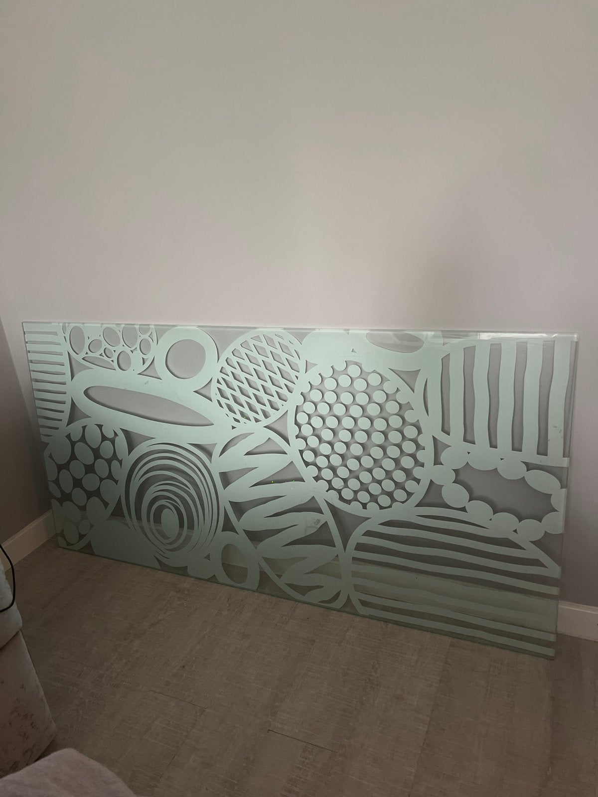Mooi glazen buro blad van IKEA met patroon, Gebruikt, 100 tot 150 cm, Ophalen of Verzenden, Glas
