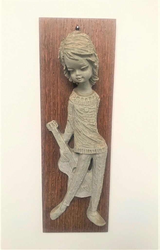Vintage muurbeeld meisje met gitaar, Verzamelen, Ophalen of Verzenden, Zo goed als nieuw, Mens
