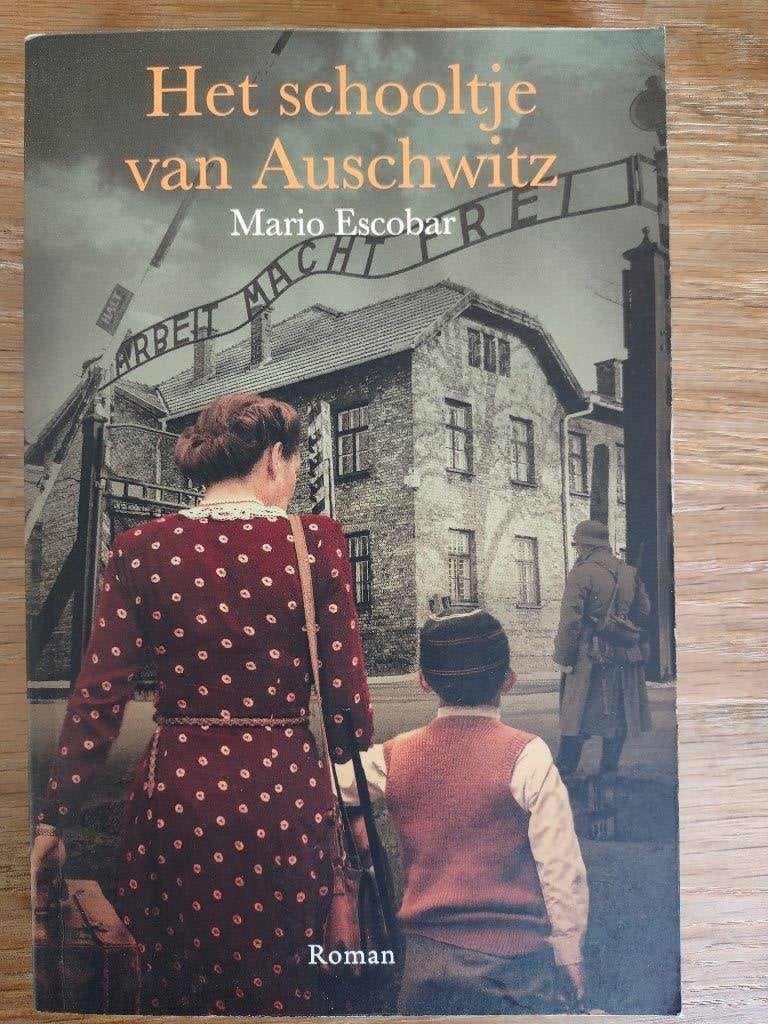 Het schooltje van Auschwitz, marioa Escobar, zgan., Ophalen of Verzenden, Zo goed als nieuw