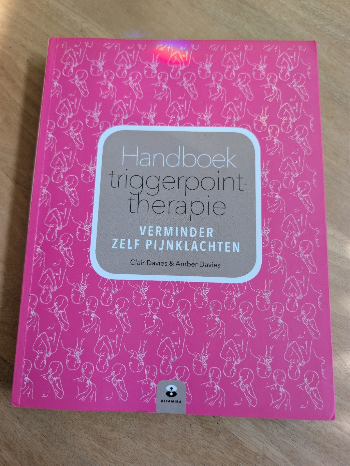 Handboek triggerpoint-therapie: Verminder zelf pijnklachten, Boeken, Gezondheid, Dieet en Voeding, Ophalen of Verzenden, Zo goed als nieuw