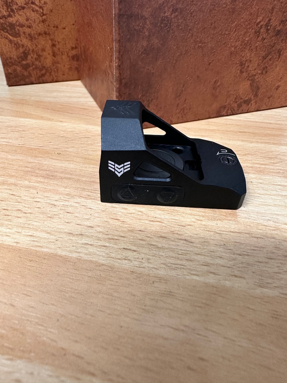 Swampfox red dot, Ophalen, Nieuw