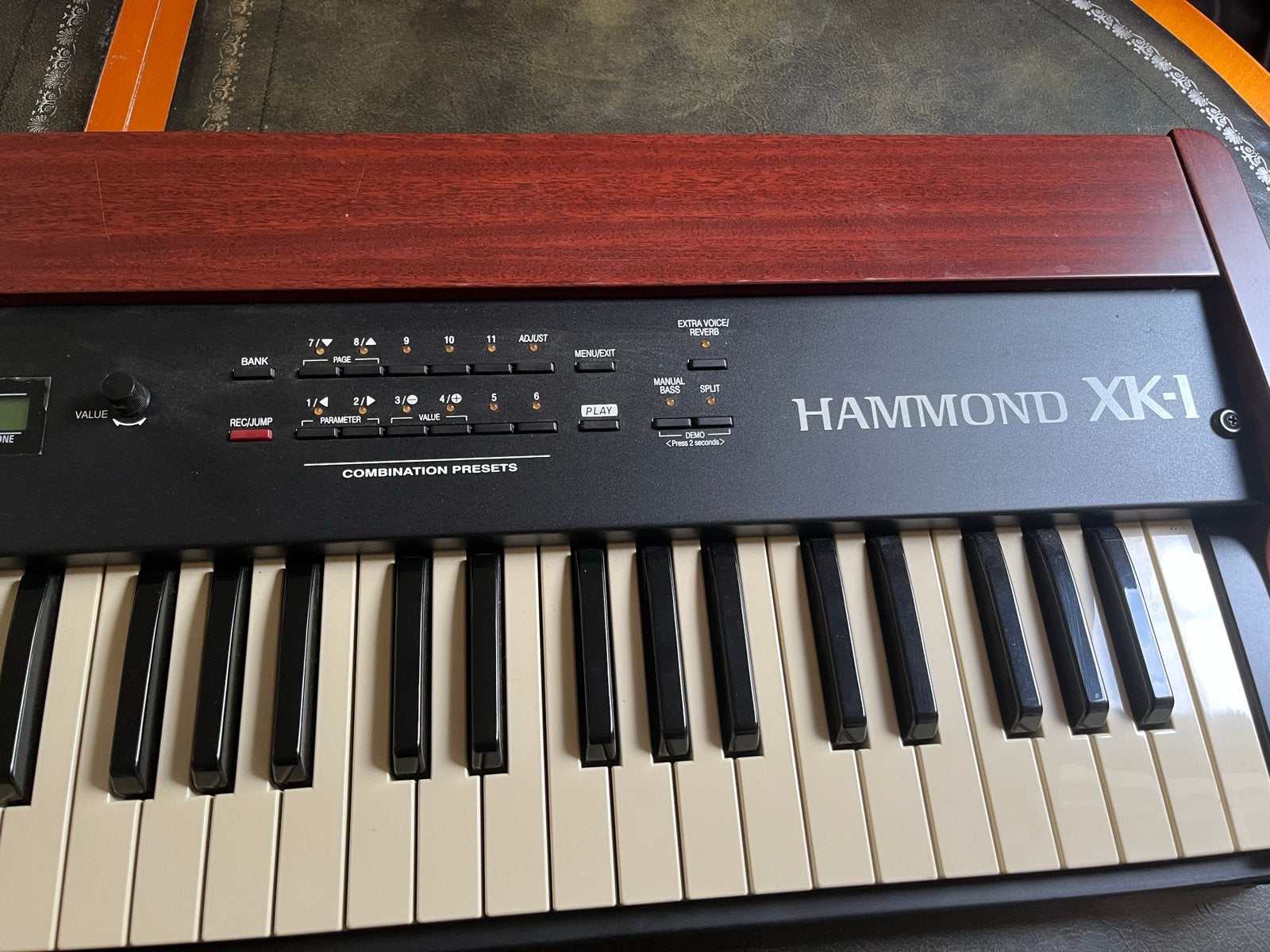 Foto 4 van Hammond XK-1 Drawbar Orgel