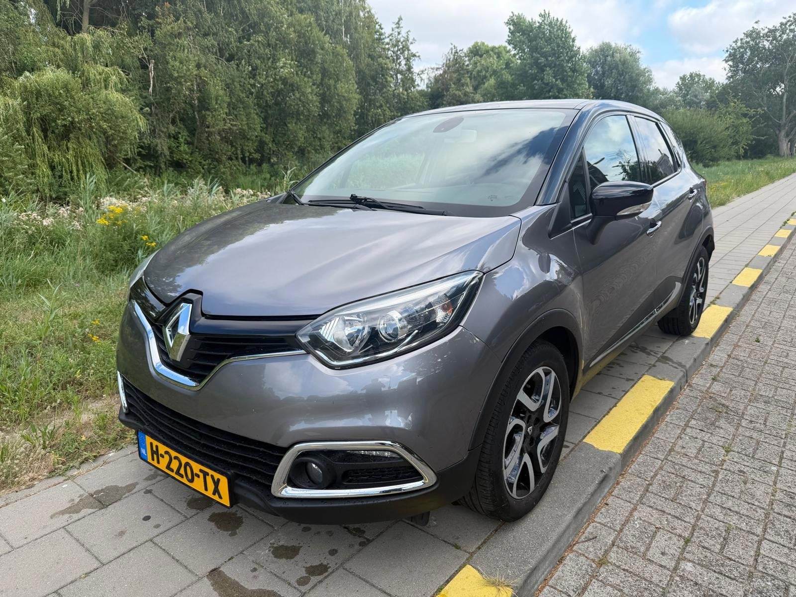 Renault Captur 1.2 TCe Dynamique-Automaat, Euro 5, 4 cilinders, 19 km/l, SUV of Terreinwagen