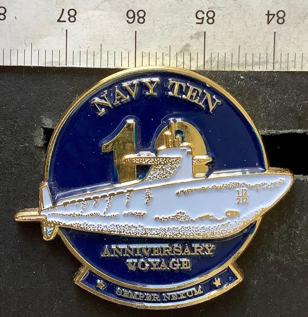 Pin, Navy Ten Anniversary Voyage, onderzeeër (S9, Ophalen of Verzenden, Nieuw, Transport, Speldje of Pin