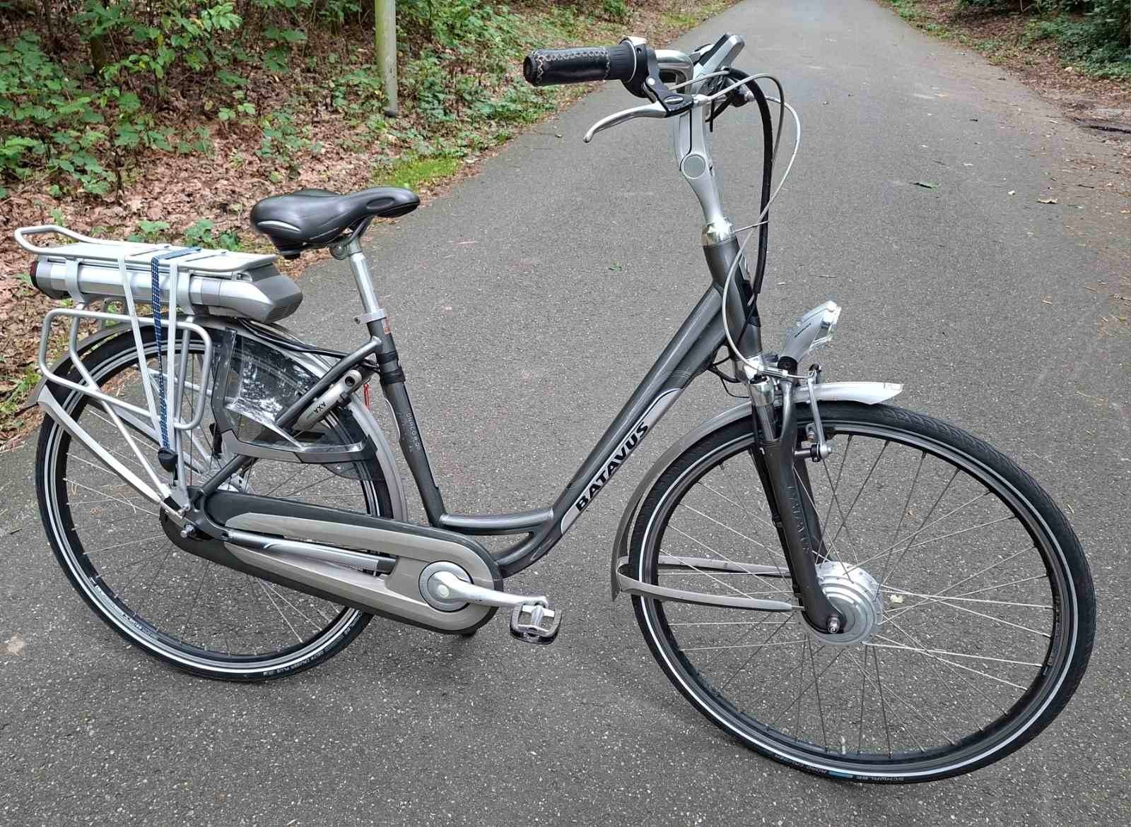 Zeer fijne Elekt.damesfets Batavus,weinig km, Ophalen, Zo goed als nieuw, Batavus