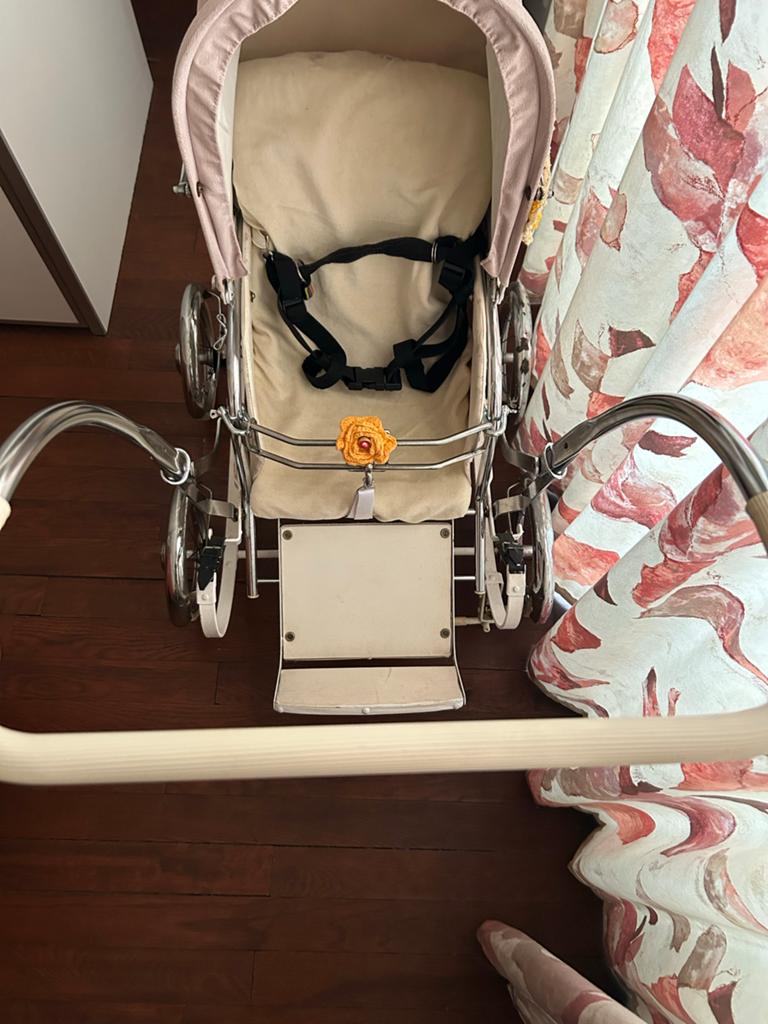 Vintage Kinderwagen - Crème/Roze met Chromen Details, Kinderen en Baby's, Buggy's, Ophalen, Gebruikt, Overige merken
