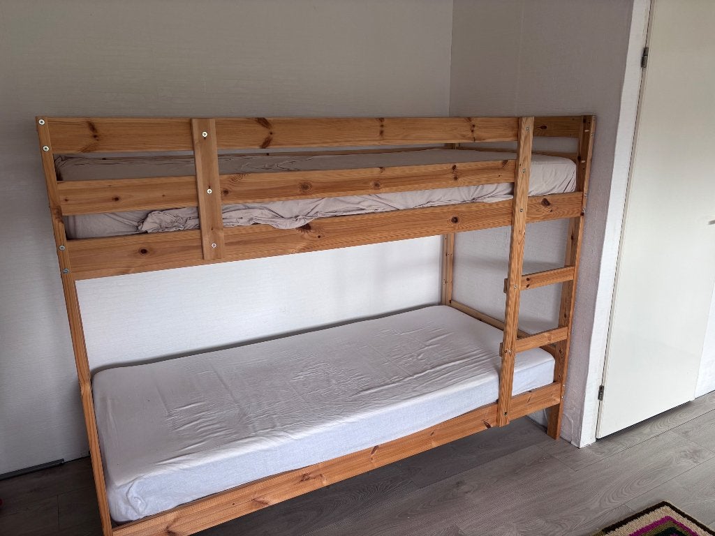 Bunk bed, Huis en Inrichting, Ophalen, 90 cm, Tweepersoons, Zo goed als nieuw