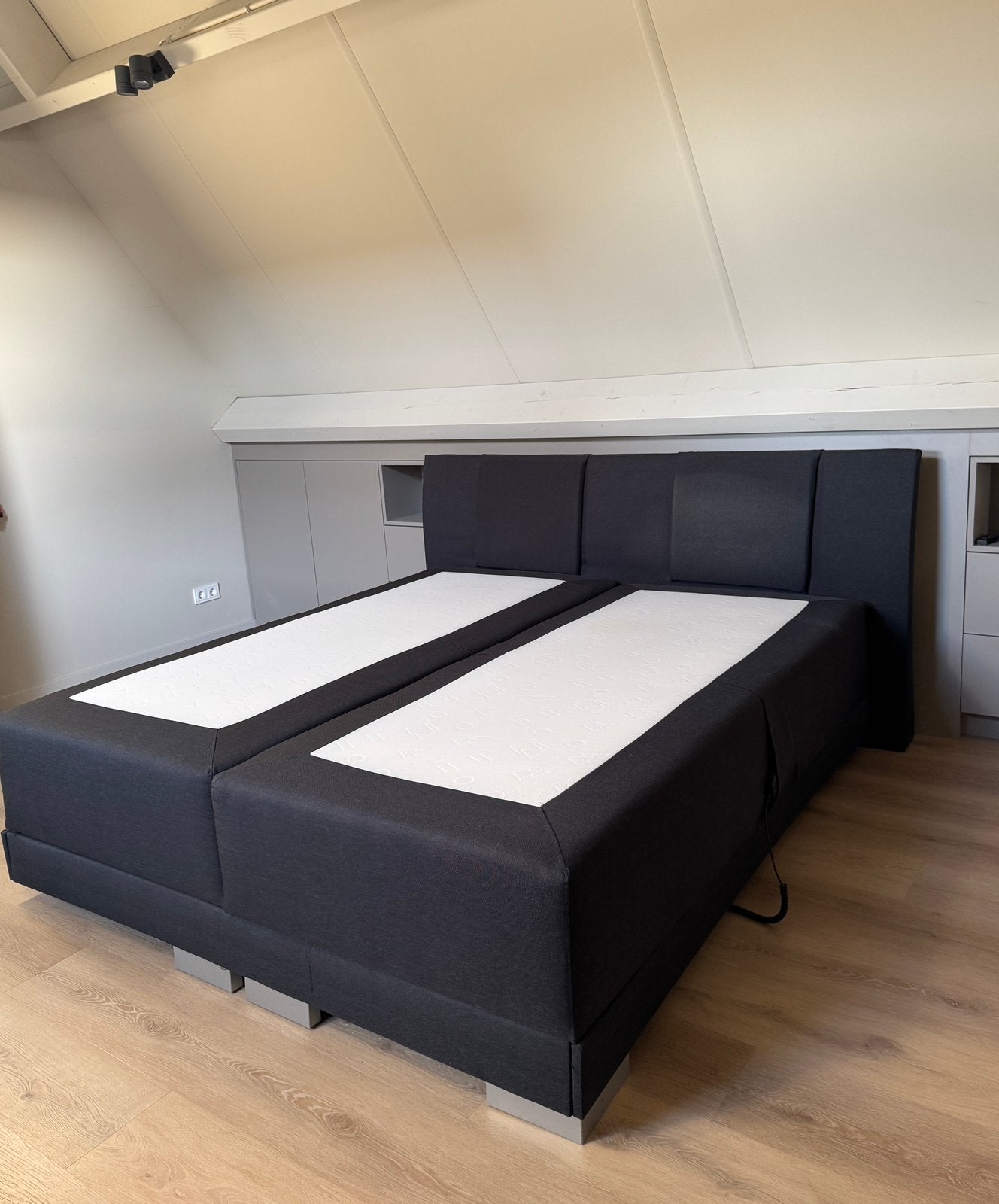 Elektrische boxspring 180x200, Huis en Inrichting, Ophalen, Gebruikt, Zwart, Tweepersoons