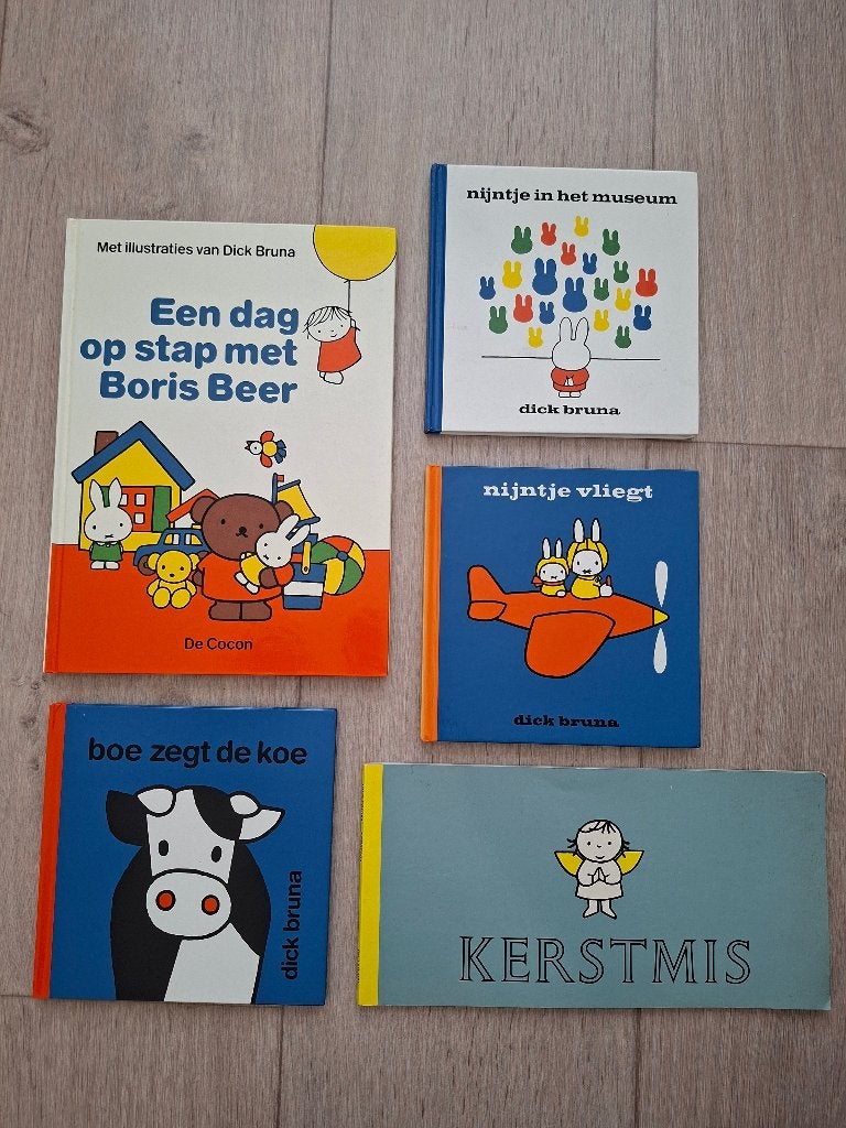 5 x Dick Bruna o.a. Een dag op stap met Boris Beer Kerstmis, Ophalen, Gelezen