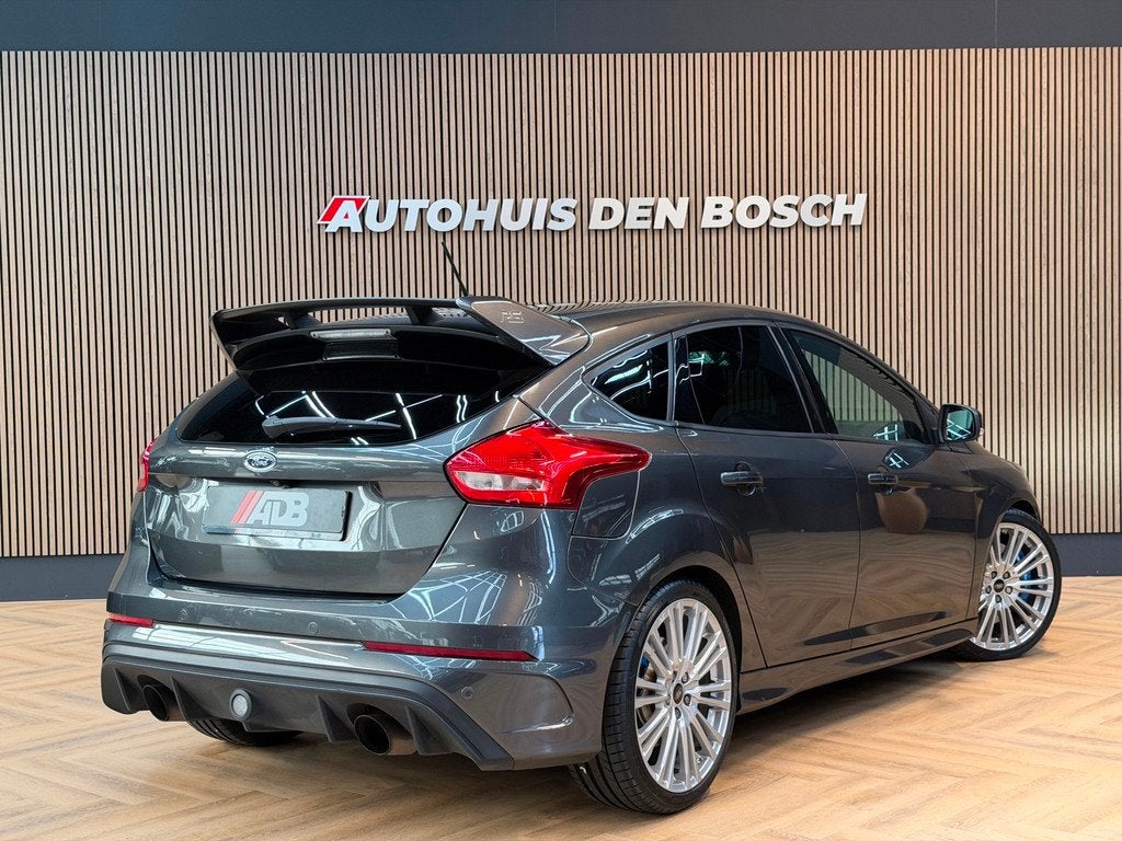 Ford Focus 2.3 RS 350PK - Sony - Camera, Auto's, Gebruikt, 4 cilinders, Leder en Stof, 2261 cc